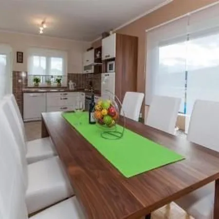 Haus Veronika By Interhome * Crikvenica